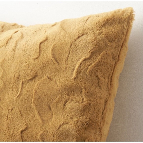 IKEA SPÖKSÄCKMAL SPOKSACKMAL Cushion Cover, Yellow Fur, 20"x20" (705.666.17) NEW - Picture 4 of 4